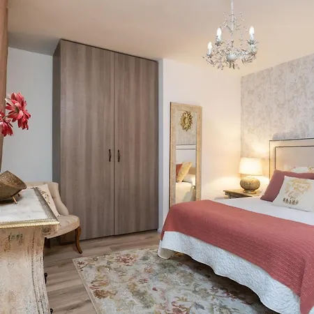 Elegante Y Centrico Apartamento. El Refugio De Maria